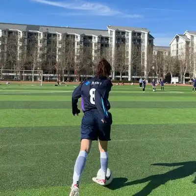 邹娜磊